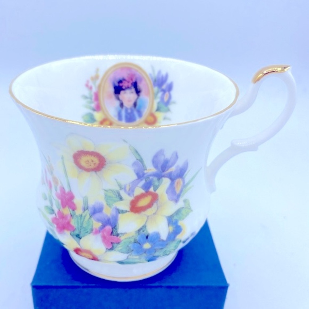 Vintage Avon Collectible Tea Cup Honor Society Mrs Albee 1996
